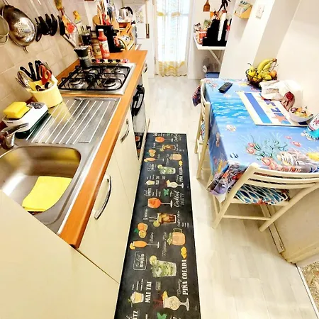 Apartament Whole Flat Close Beach Breakfast Kitchen Air Conditioning Laundry Shuttle Airport Wi-fi Car Parking Netflix Balconies Check In 24h & Metro To Rome