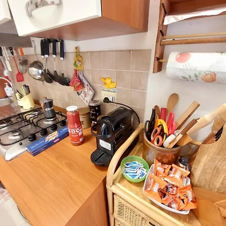 Whole Flat Close Beach Breakfast Kitchen Air Conditioning Laundry Shuttle Airport Wi-fi Car Parking Netflix Balconies Check In 24h & Metro To Rome Apartament *